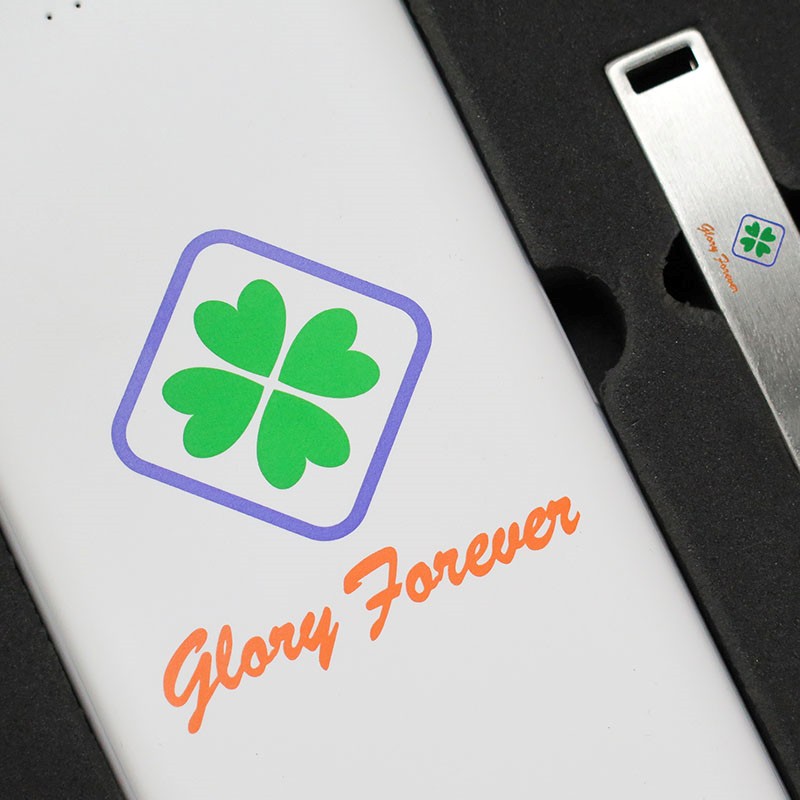 งานผลิต กิ๊ฟเซ็ท Powerbank สกรีนโลโก้ glory forever