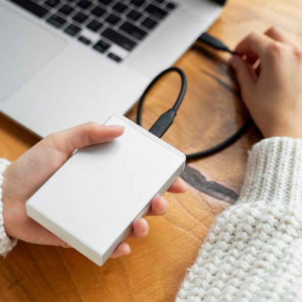 ส่อง Power Bank รุ่นแนะนำ มีสายชาร์จในตัว ใช้งานสะดวก ไม่ต้องพกสายเพิ่ม