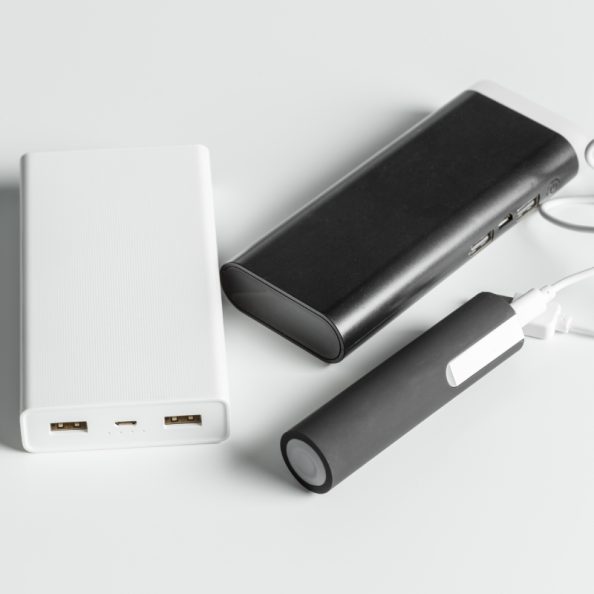 รวมลิสต์ Power Bank ตัวใหญ่ ความจุ 20,000+ mAh ชาร์จมือถือ_แท็บเล็ตได้หลายรอบ